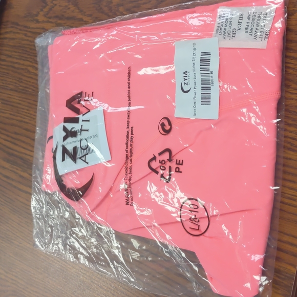 Zyia 🌙 Neon Floral Coral Luxe flower power hi rise 24” - Picture 3 of 3